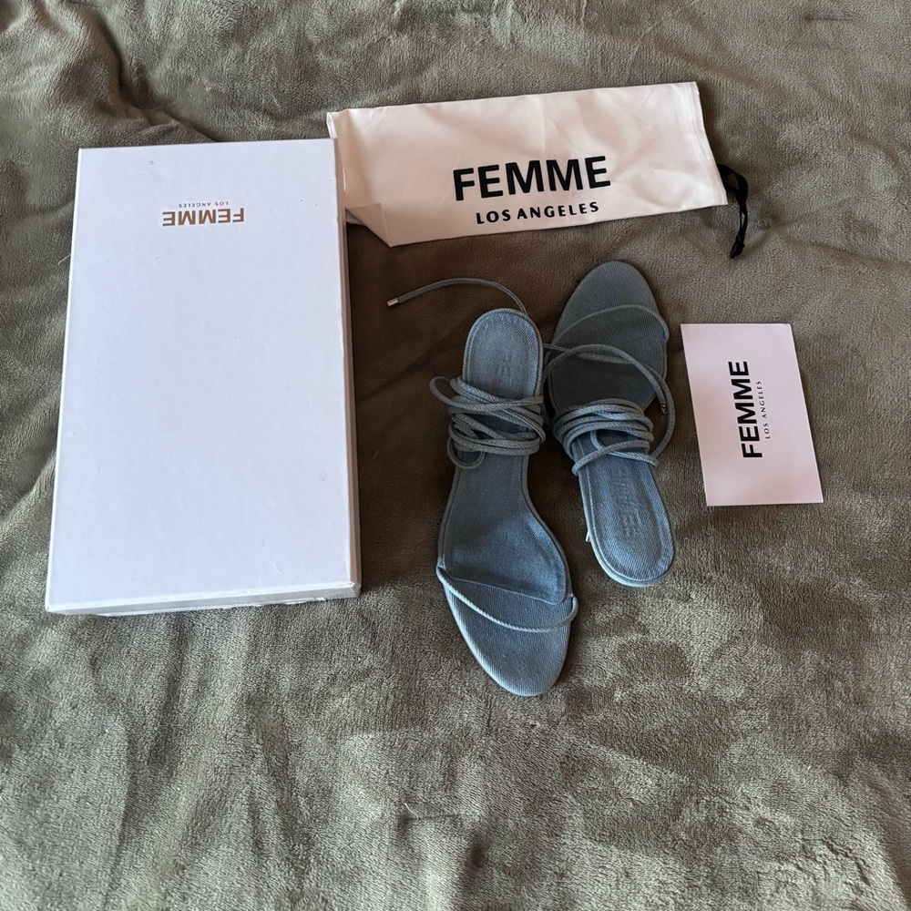 Revolve – Femme LA - Denim stiletto ankle wrap heels, size 9 - Picture 3 of 6